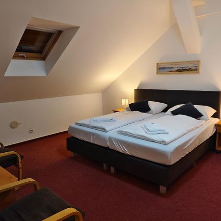 Hotel Bily Konicek Třeboň Kültér fotó