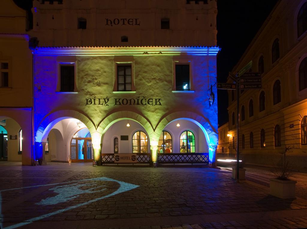 Hotel Bily Konicek Třeboň Kültér fotó