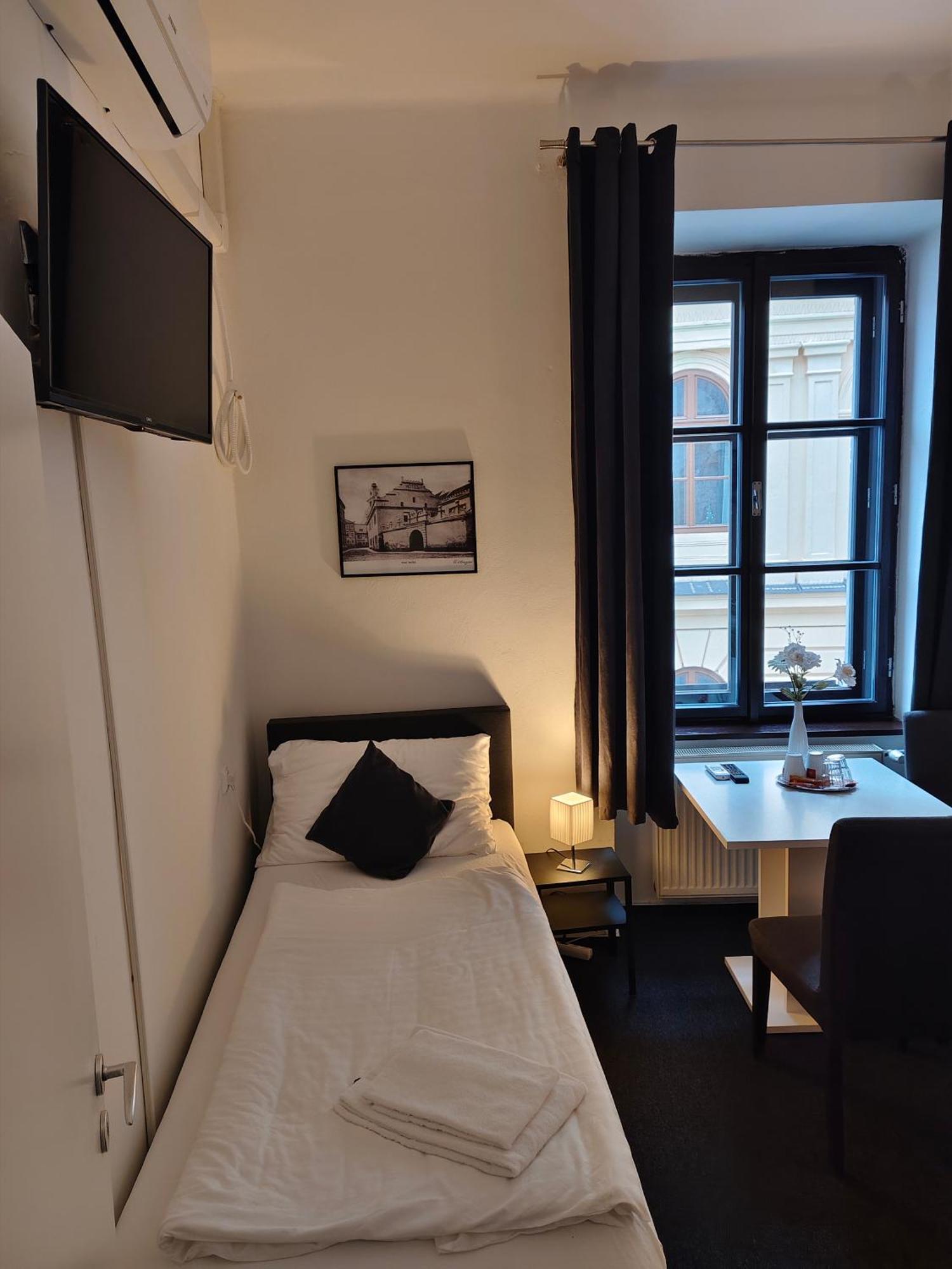 Hotel Bily Konicek Třeboň Kültér fotó