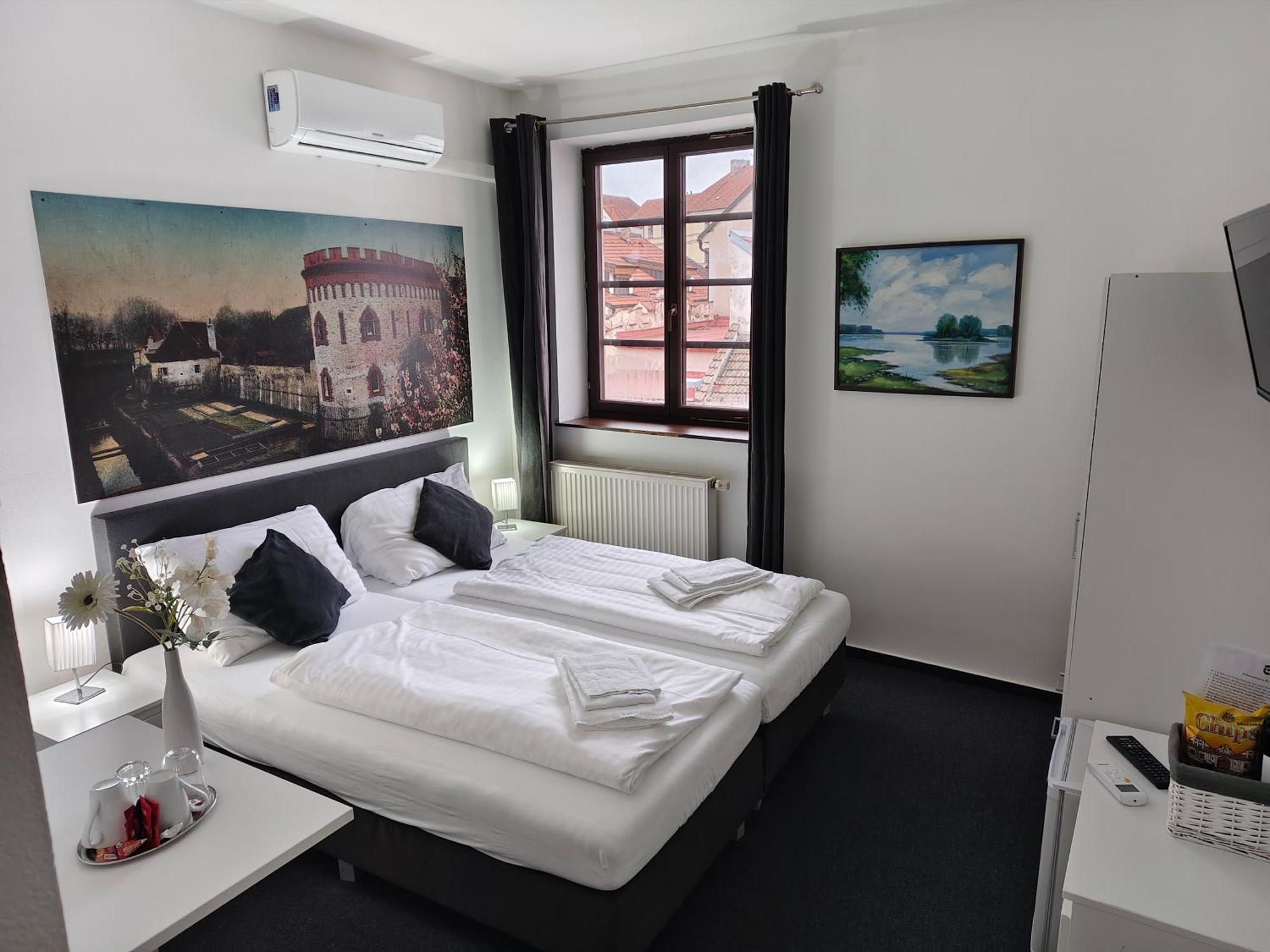 Hotel Bily Konicek Třeboň Kültér fotó