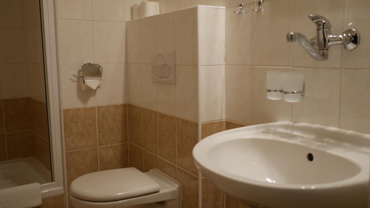 Hotel Bily Konicek Třeboň Kültér fotó