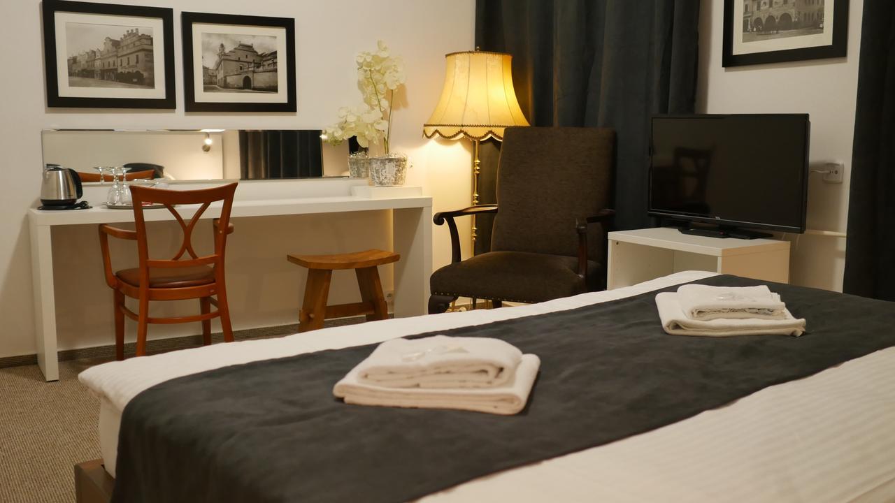 Hotel Bily Konicek Třeboň Kültér fotó